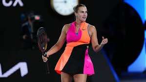 铃木一朗在美职首季达成 242 支安打，刷新了所有人的认知